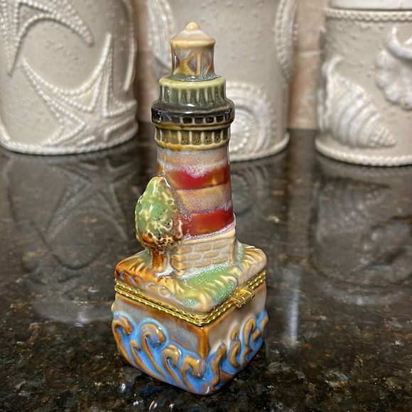 Trinket Lighthouse - Picture 2 of 4